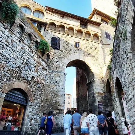 Casa Nel Centro Storico Appartamento *
