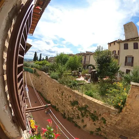 Casa Nel Centro Storico Apartment