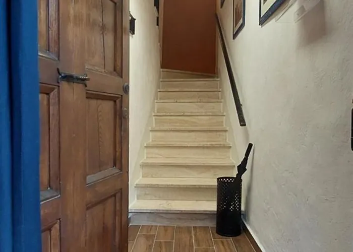 Casa Nel Centro Storico * 圣吉米纳诺